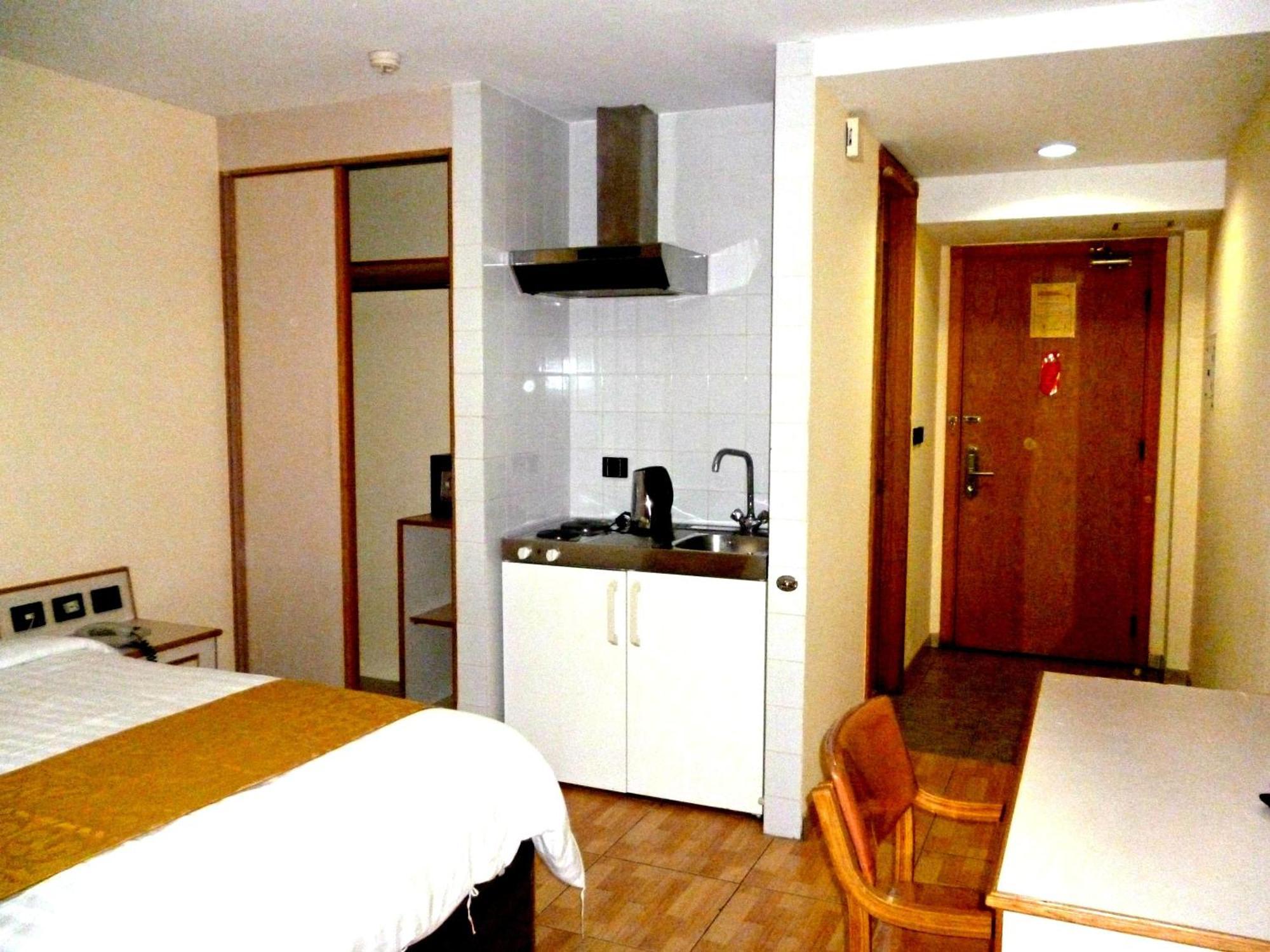 Mansour Plaza Hotel Apartments Dammam Zimmer foto