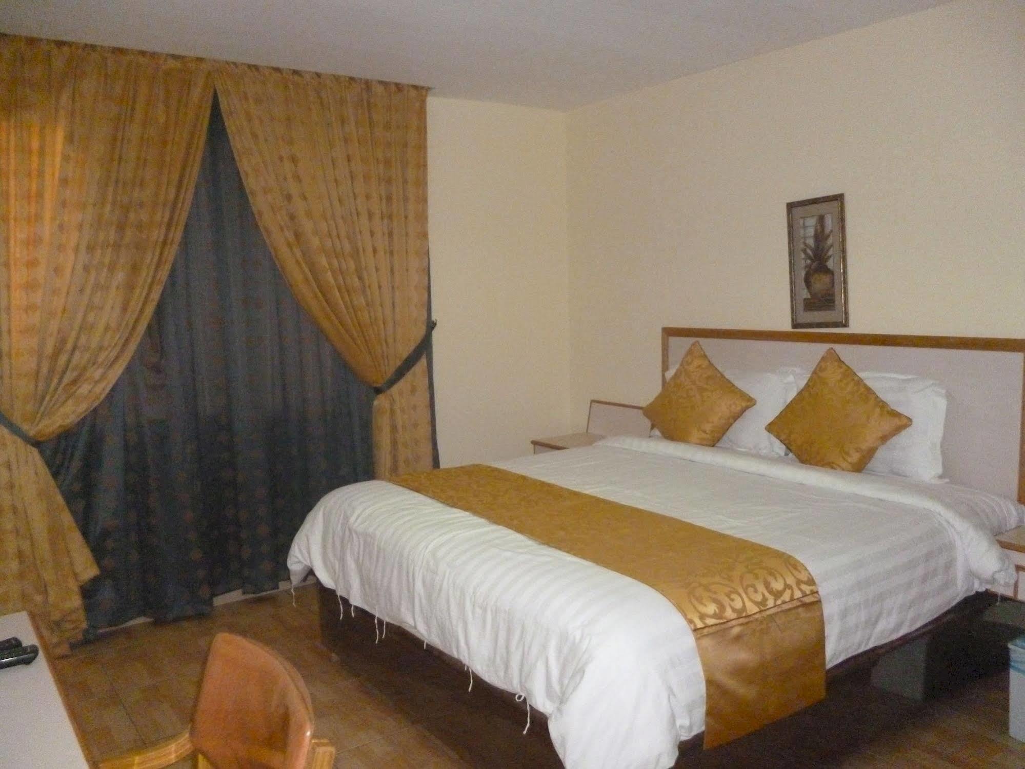 Mansour Plaza Hotel Apartments Dammam Exterior foto