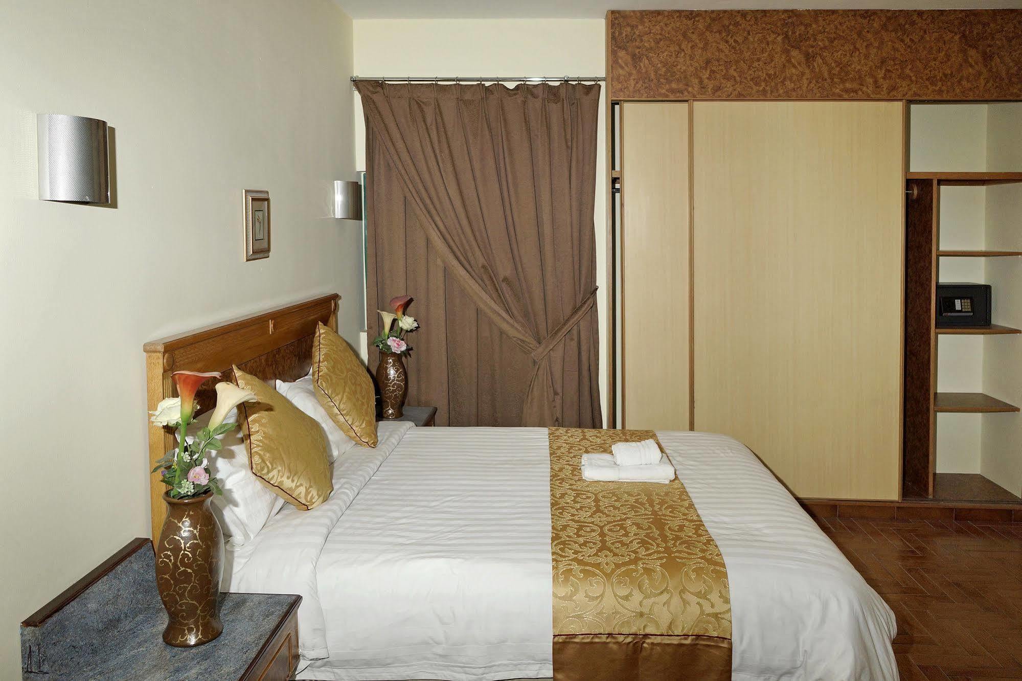 Mansour Plaza Hotel Apartments Dammam Exterior foto